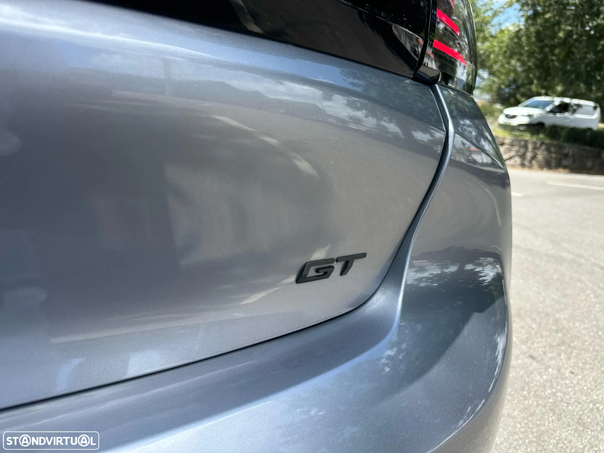 Peugeot e-208 50 kWh GT - 17