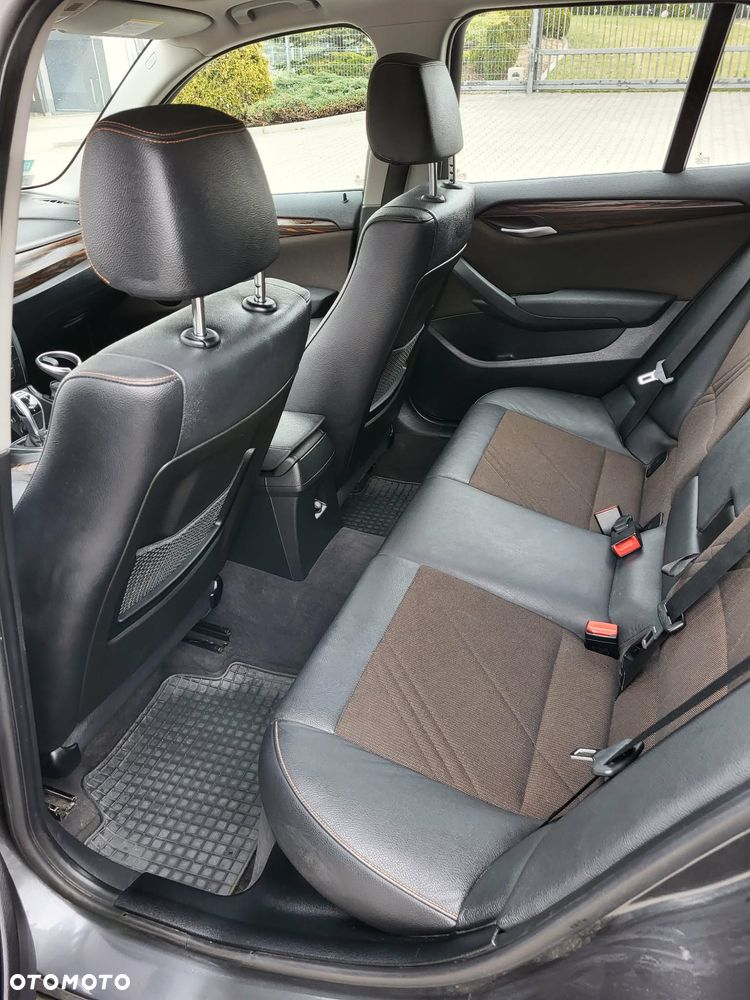 BMW X1 xDrive20d xLine - 10