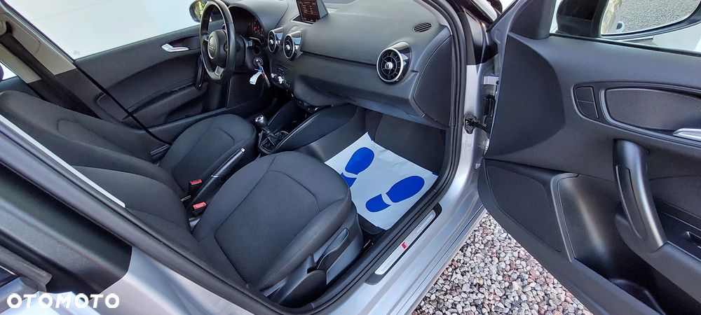 Audi A1 Sportback 1.2 TFSI S line Sportpaket - 27