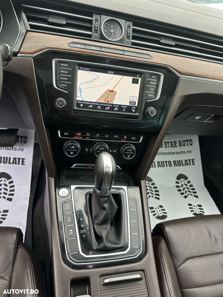 Volkswagen Passat - 13