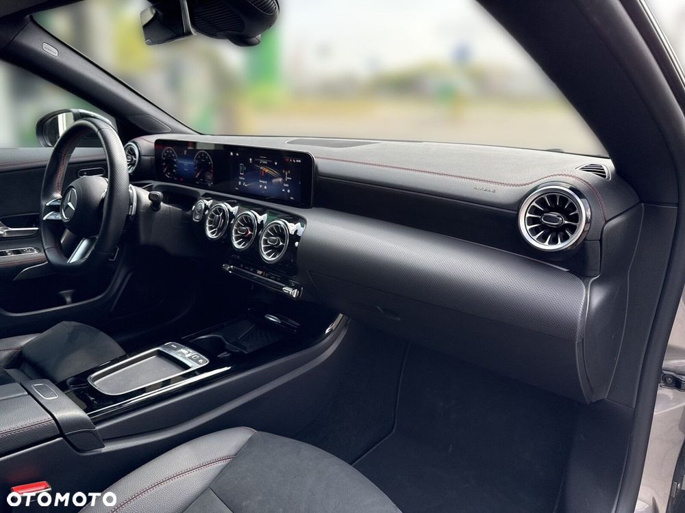Mercedes-Benz CLA - 18