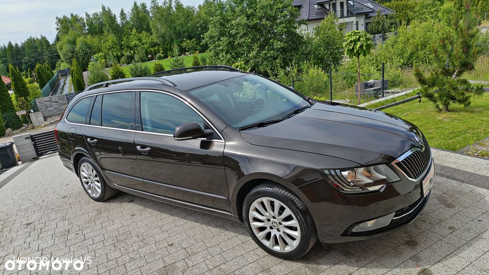 Skoda Superb 2.0 TDI Elegance DSG - 4