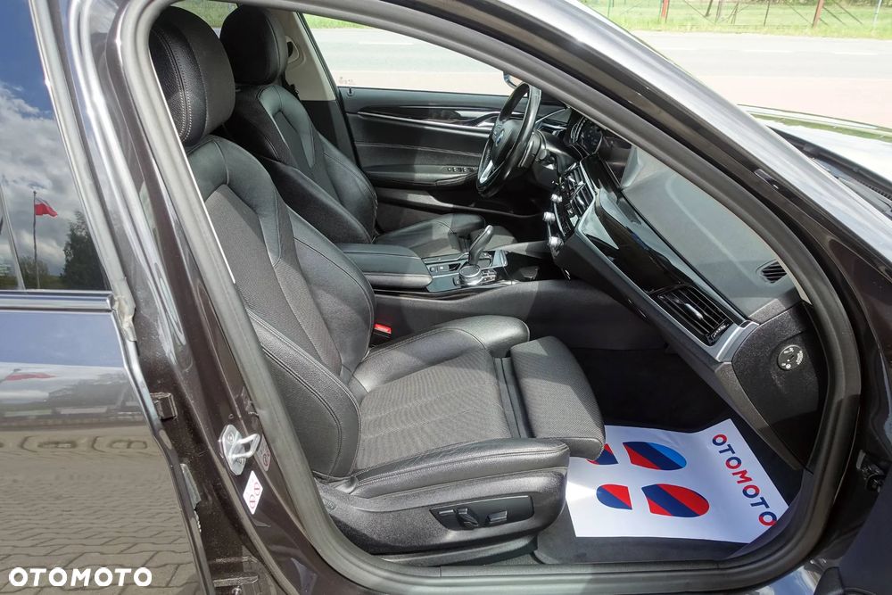 BMW Seria 5 520d xDrive Sport Line - 14