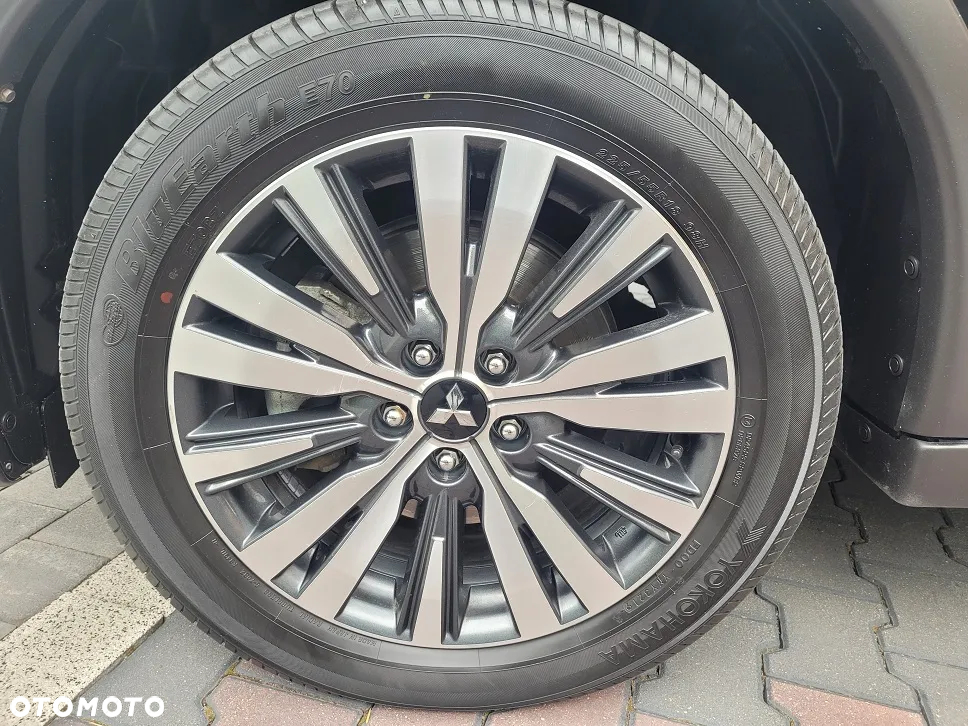 Mitsubishi Outlander 2.0 Intense 2WD CVT - 14