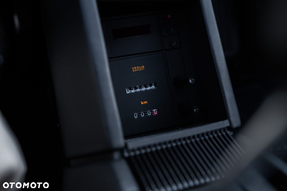 Ferrari Testarossa - 40