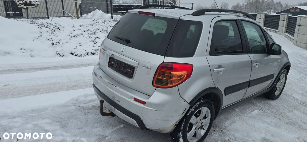 Suzuki SX4 2.0 DDiS 4x4 Style - 12
