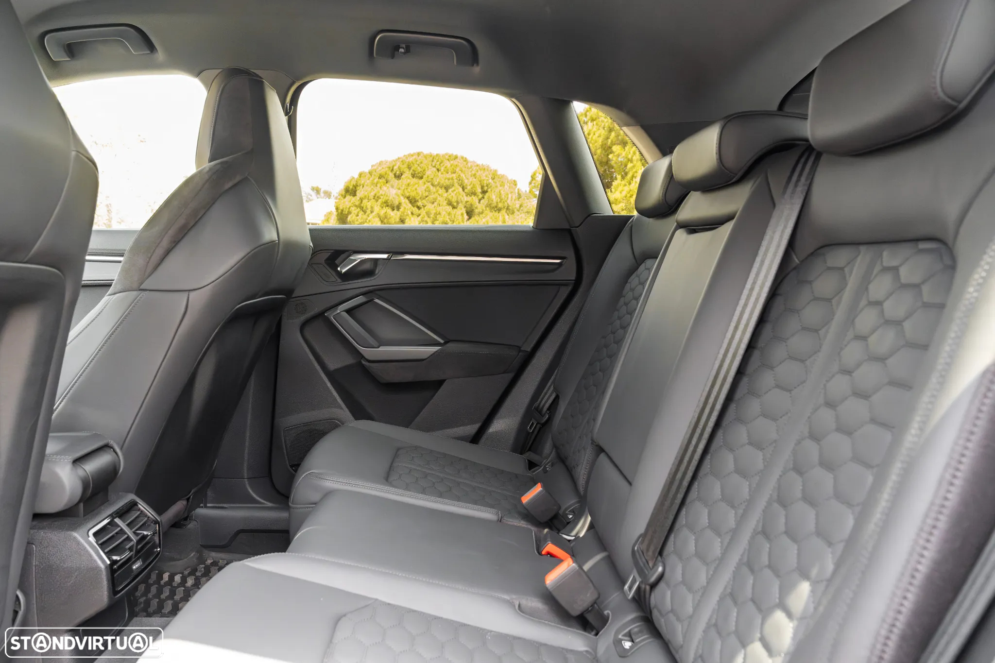 Audi RS Q3 TFSI quattro S tronic - 27