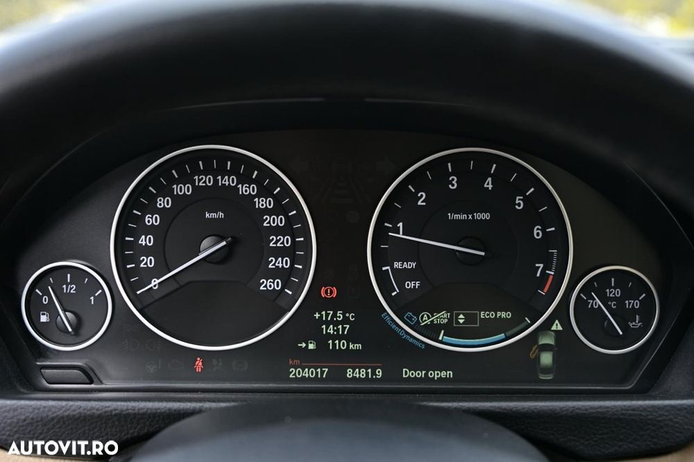 BMW Seria 3 320i Efficient Dynamics Edition - 25