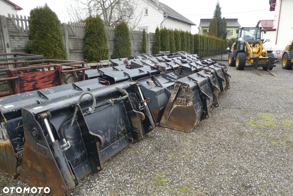 Caterpillar 906M Z NIEMIEC BIEGI DROGOWE PŁYWAJĄCA ŁYZKA - 34