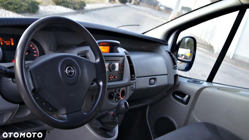 Opel Vivaro - 16