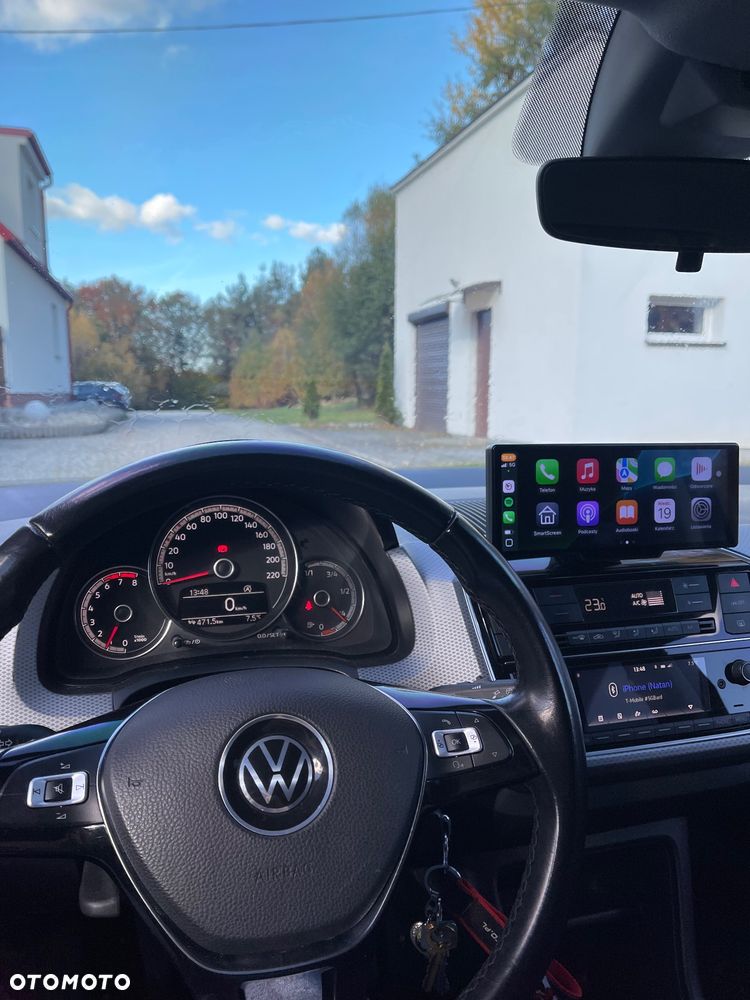 Volkswagen up! Active - 12