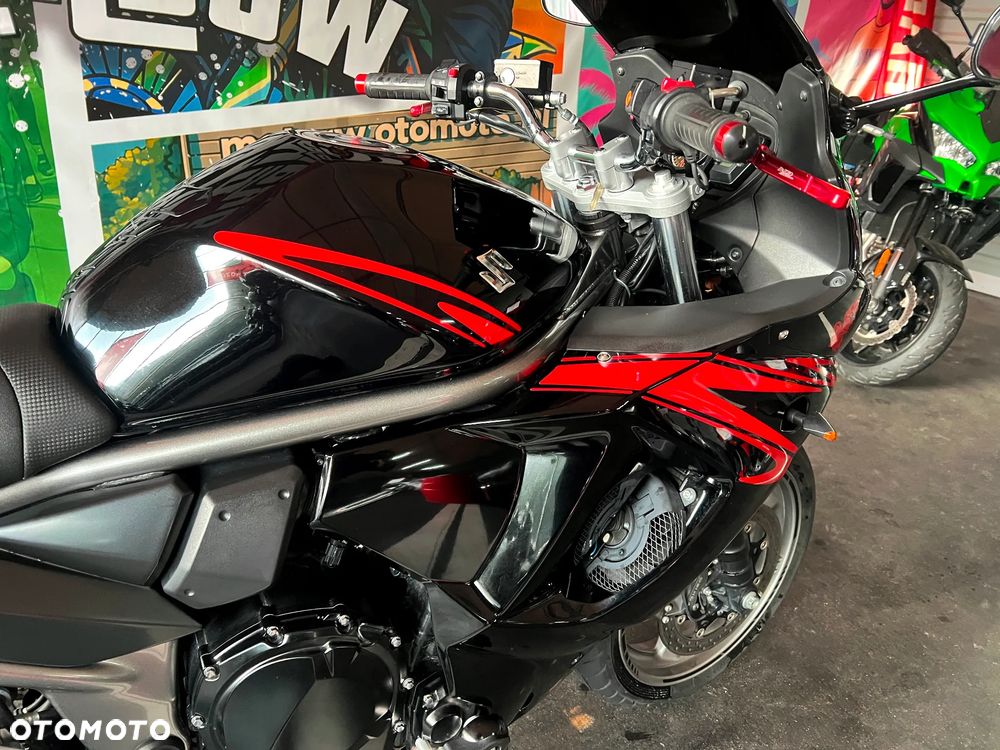 Suzuki Bandit - 10