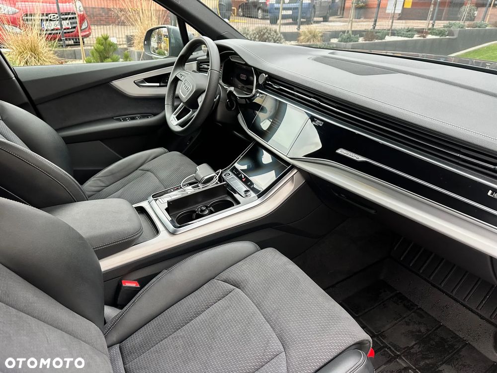 Audi Q7 - 8