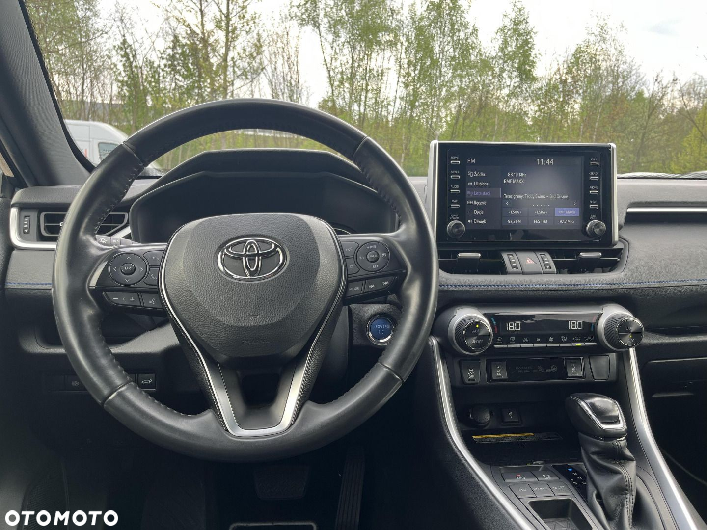 Toyota RAV4 - 9