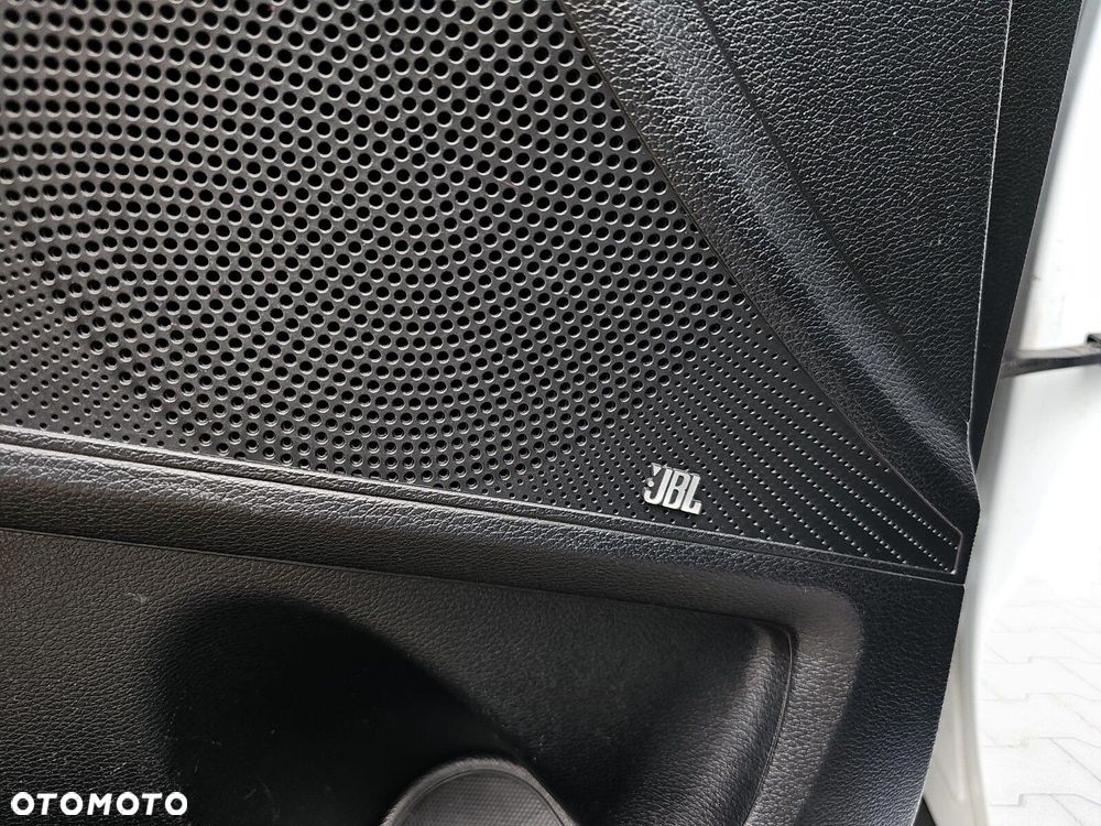 Kia XCeed 1.5 T-GDI Business Line - 35