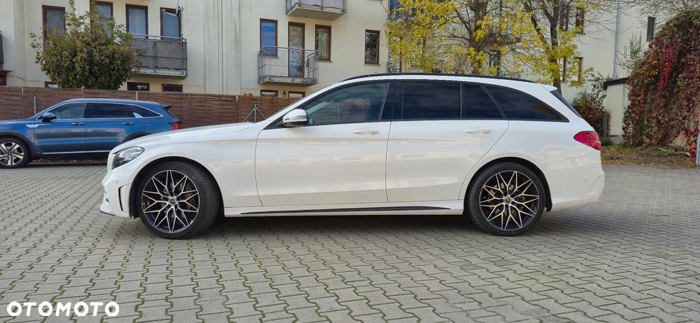 Mercedes-Benz Klasa C 180 9G-TRONIC - 2