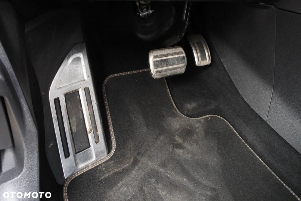 Peugeot 3008 2.0 BlueHDi GT S&S EAT8 - 24