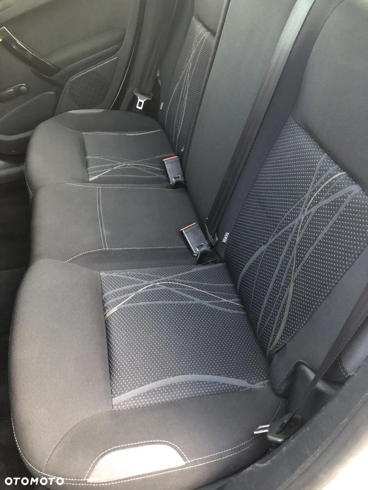 Peugeot 208 82 PureTech Style - 9