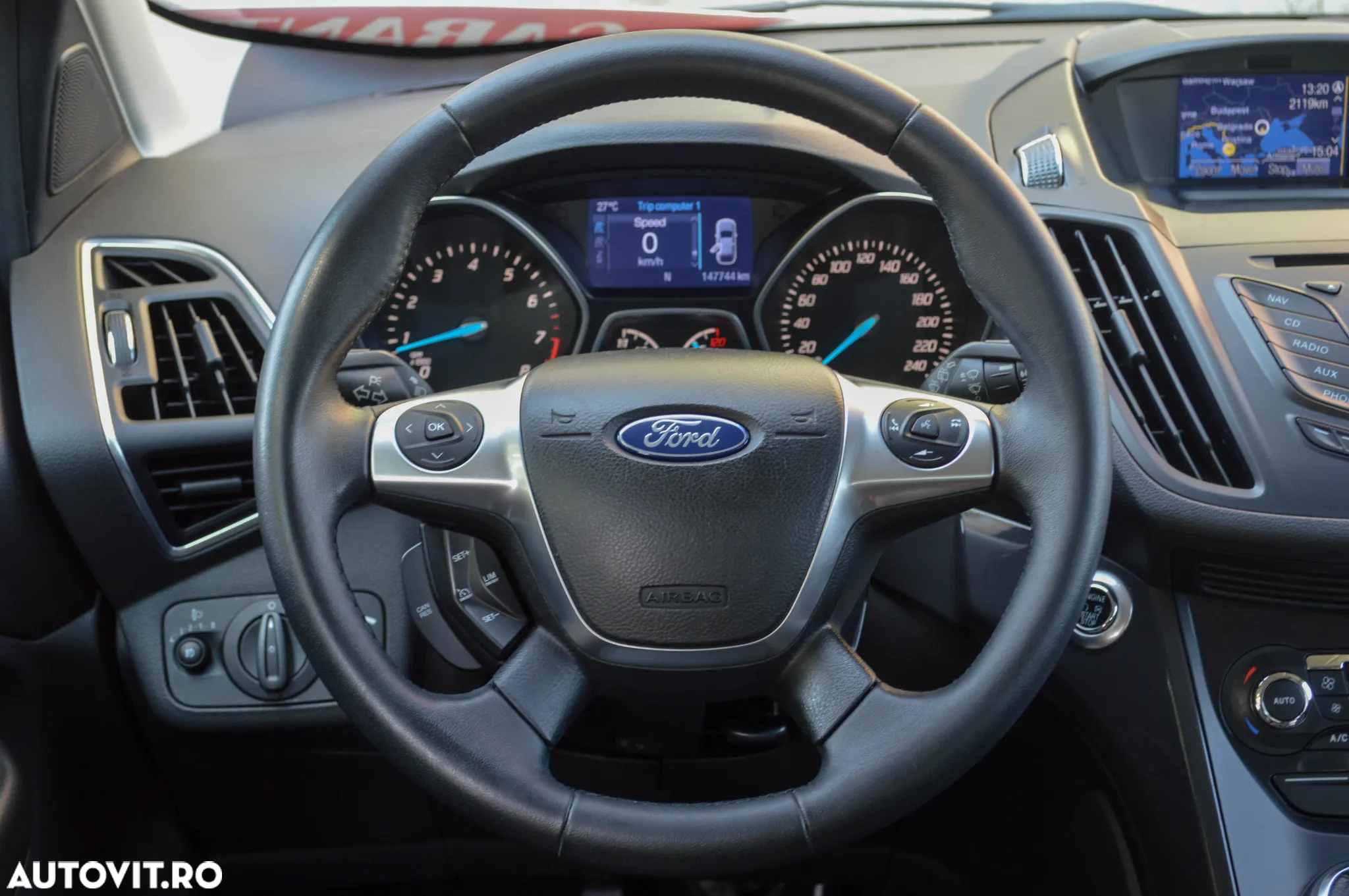 Ford Kuga 1.5 EcoBoost 2x4 Titanium - 32