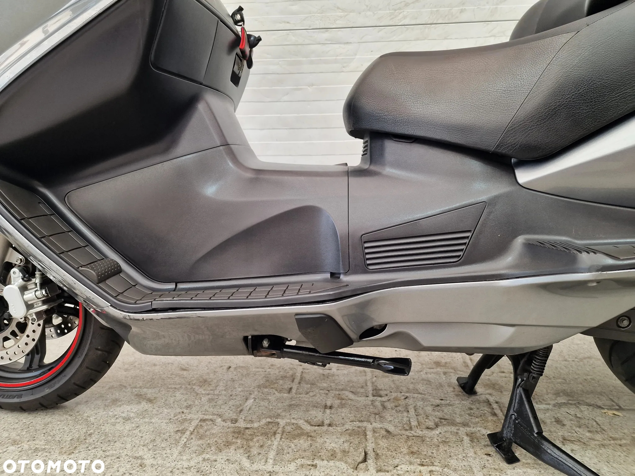 Suzuki Burgman - 10