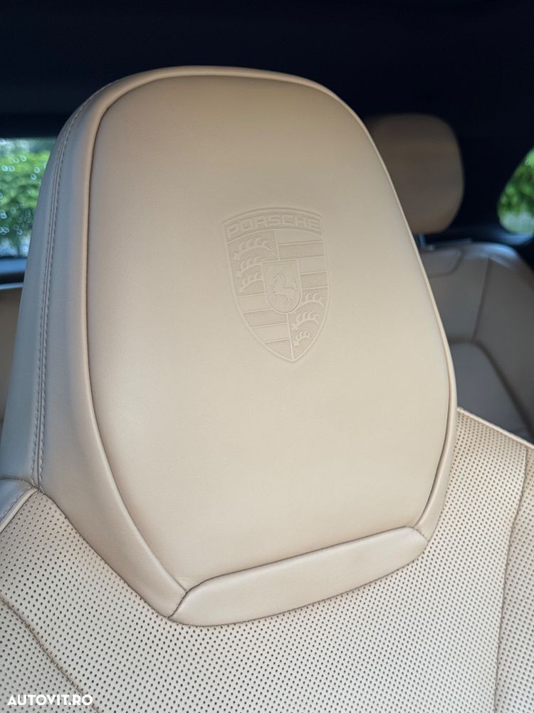Porsche Cayenne - 18