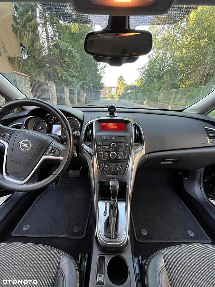 Opel Astra IV 1.6 T Cosmo - 14