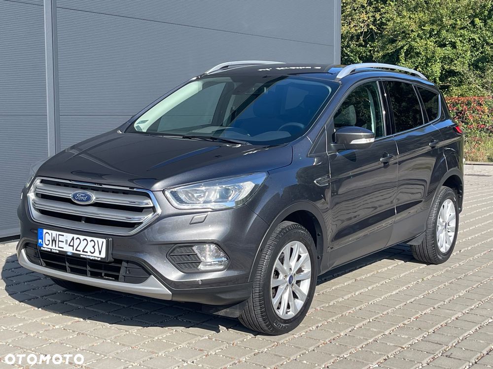 Ford Kuga - 1