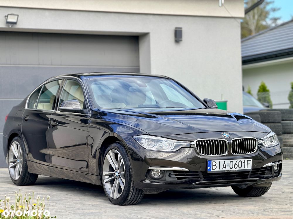 BMW Seria 3 330i Luxury Line - 16