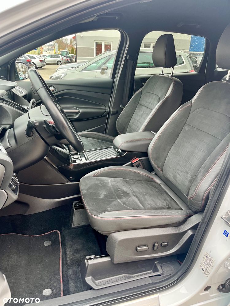 Ford Kuga 1.5 EcoBoost 4x4 ST-Line - 14