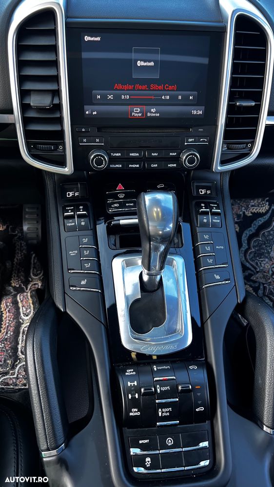 Porsche Cayenne - 11