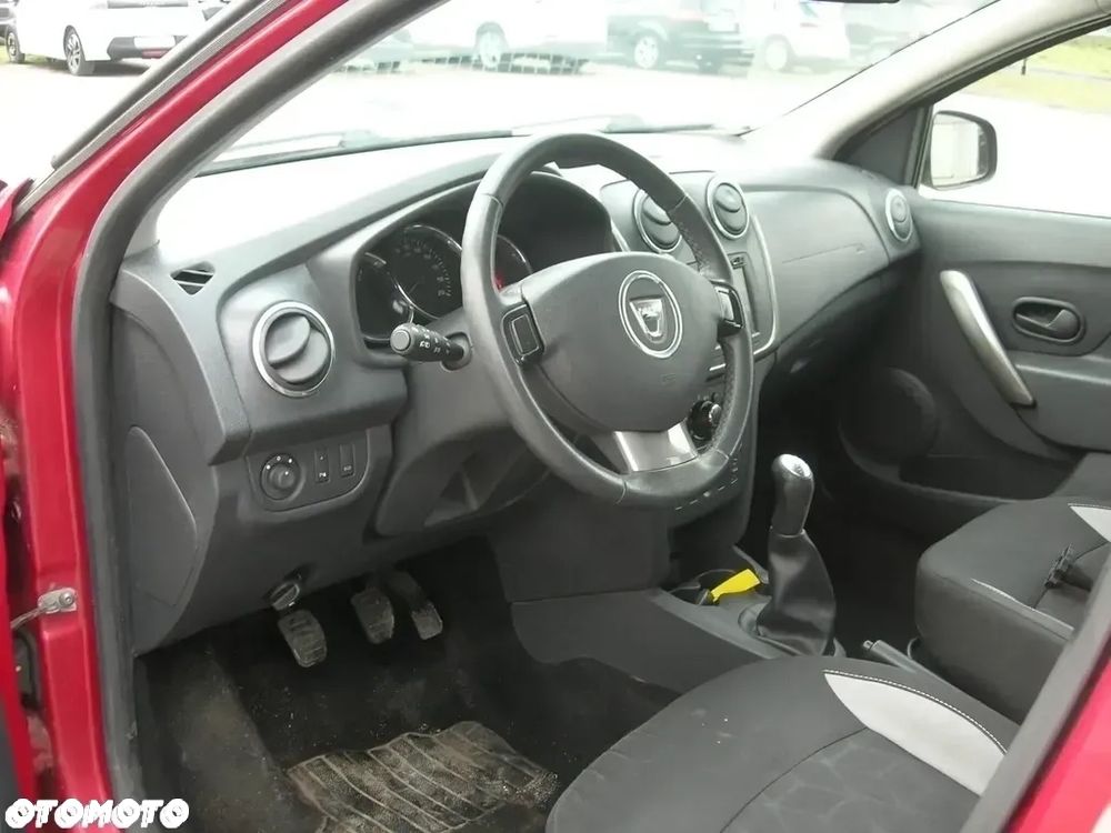 Dacia Sandero Stepway 1.5 dCi - 11