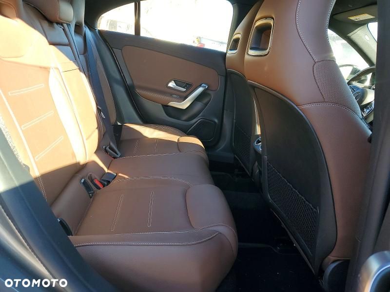 Mercedes-Benz CLA - 14