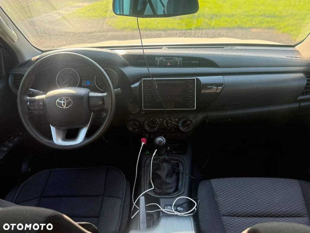 Toyota Hilux 2.4 D-4D Double Cab DLX 4x4 - 13