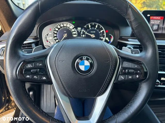 BMW Seria 5 520d Luxury Line sport - 16