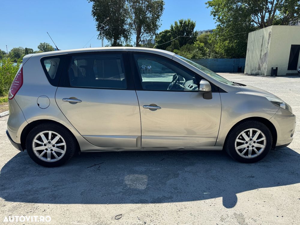 Renault Scenic 1.9dCi Privilege - 6