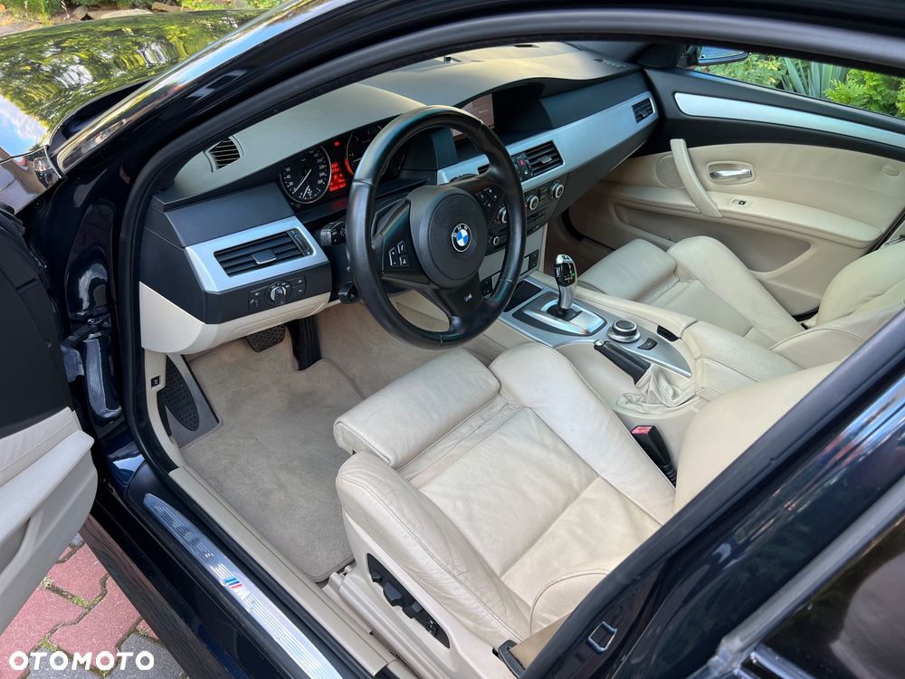 BMW Seria 5 530d xDrive - 18