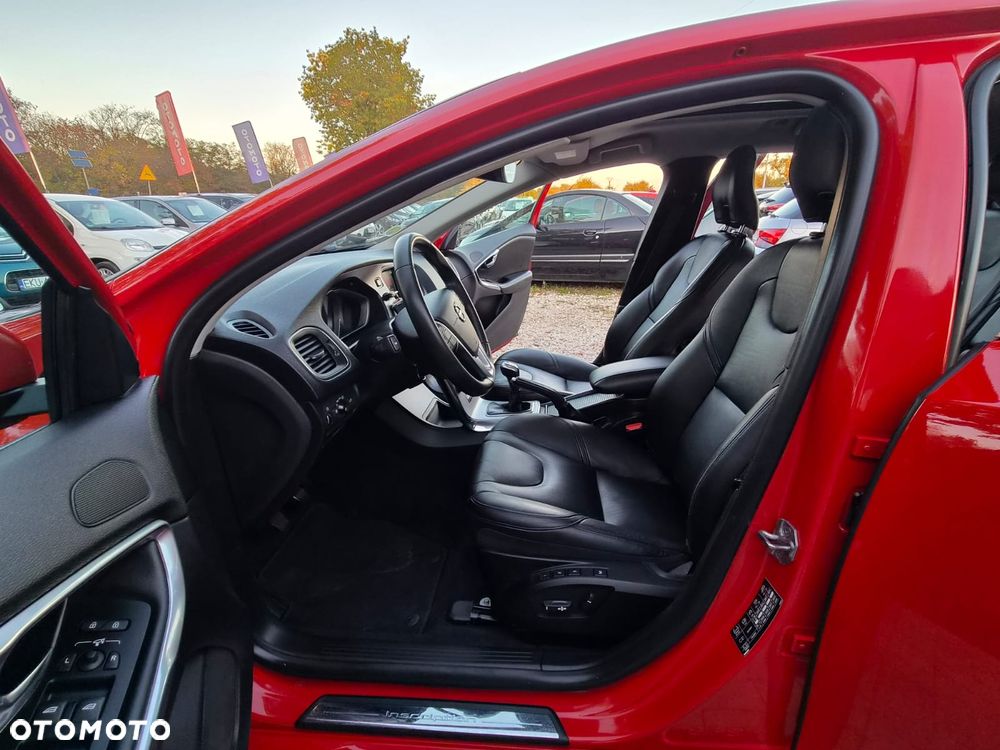 Volvo V40 D2 Kinetic - 24