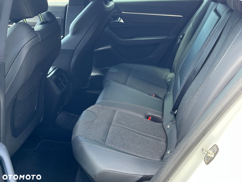 Peugeot 508 BlueHDi 130 EAT8 Allure - 12