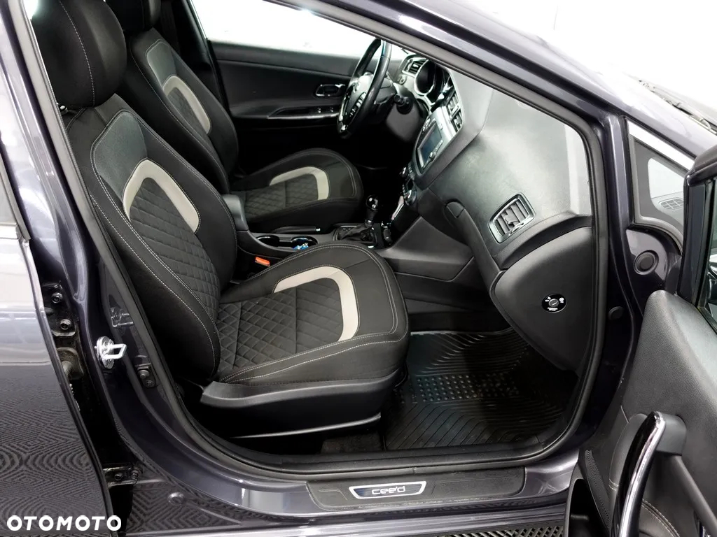 Kia Ceed 1.6 CRDi SCR GT-Line DCT - 8