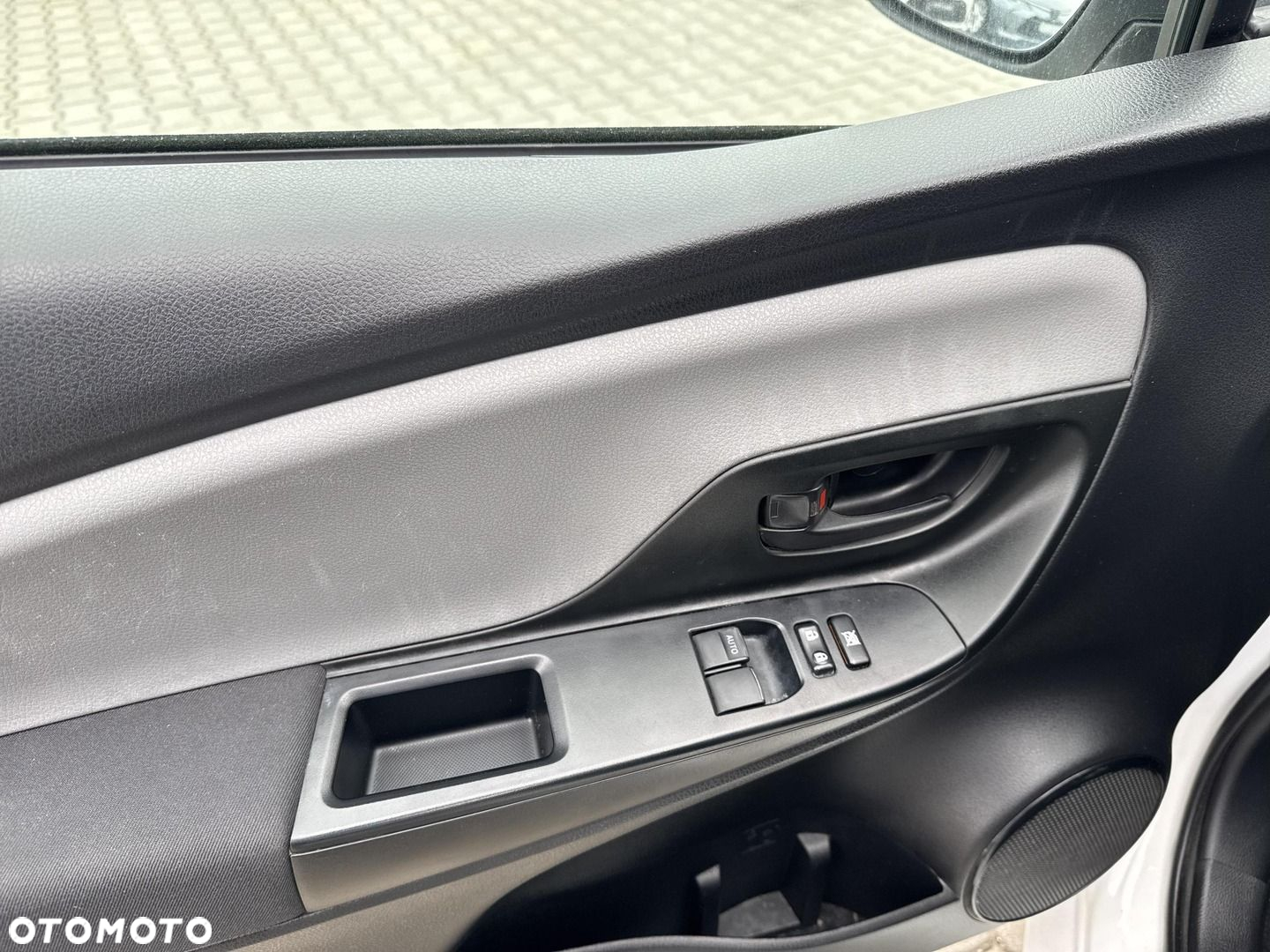 Toyota Yaris - 15