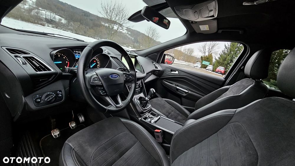 Ford Kuga 2.0 TDCi 4x4 ST-Line - 20