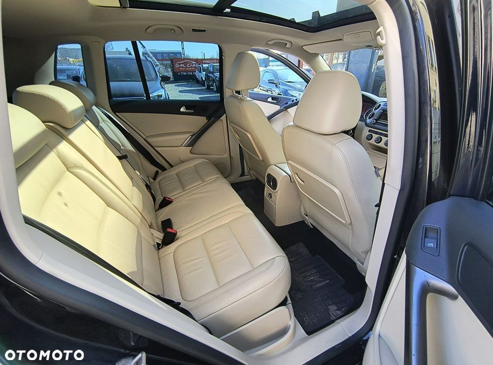 Volkswagen Tiguan 2.0 TDI DPF 4Motion BlueMotion Technology Exclusive - 18