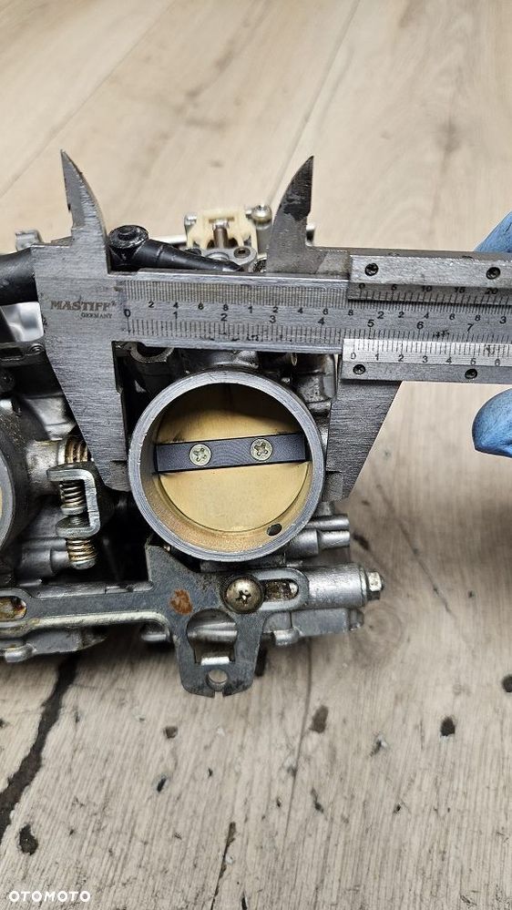 Gaźnik gaźniki Kawasaki ZZR1100 - 13