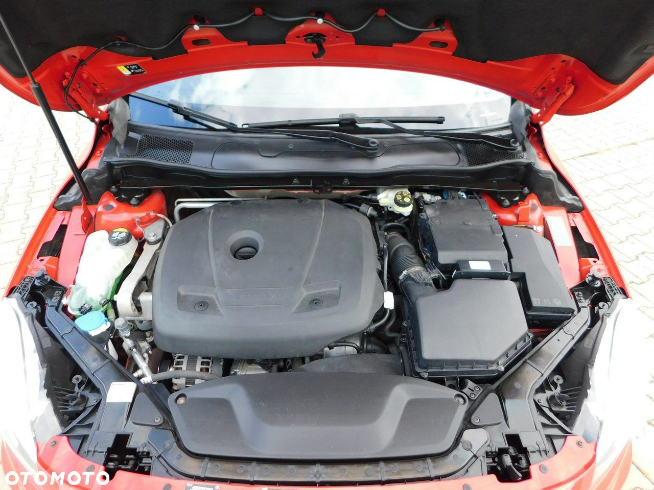 Volvo V40 T3 Drive-E R-Design Momentum - 20