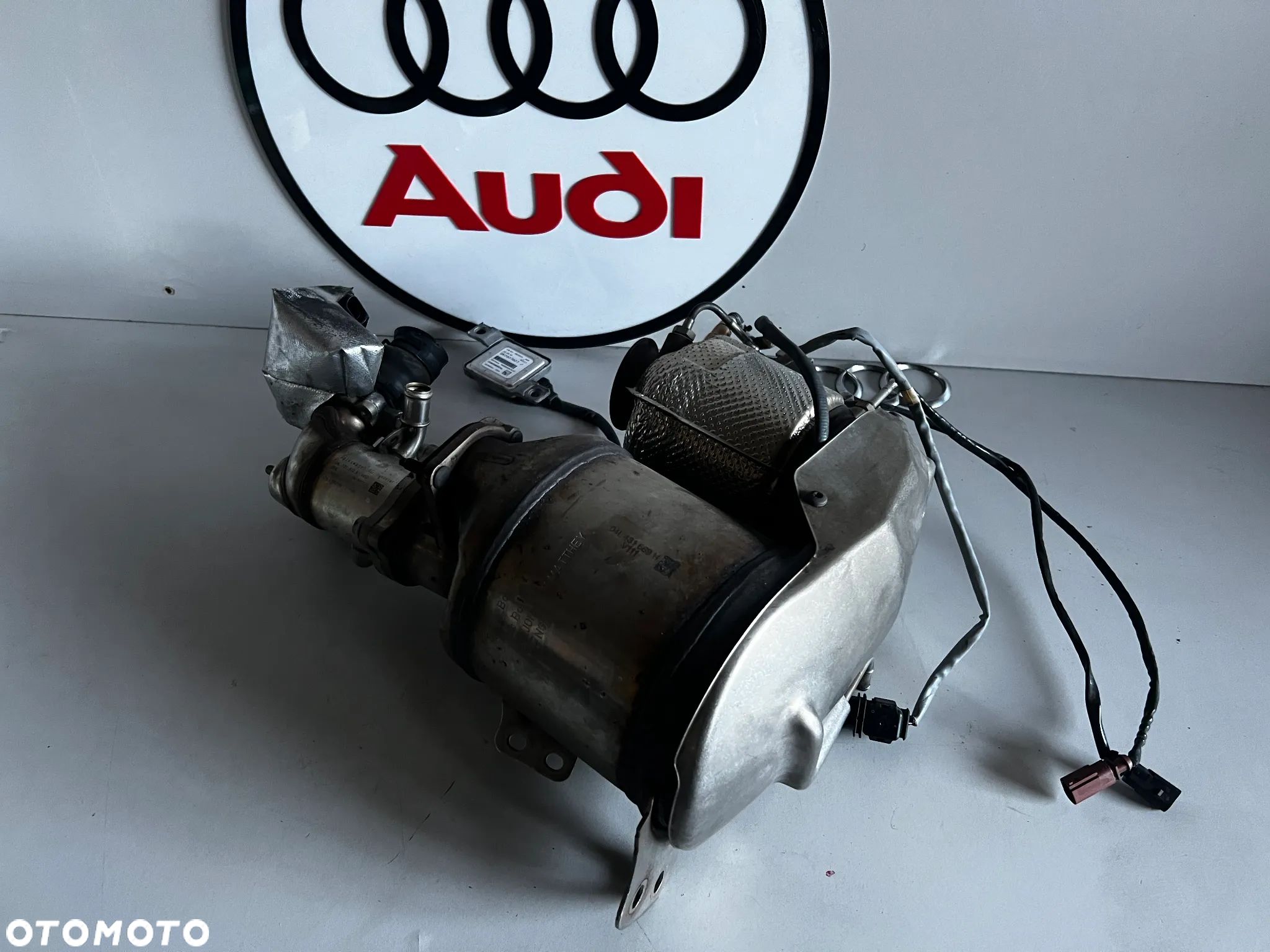 KATALIZATOR FILTR DPF 2.0 AUDI A4 B9 A5 04L131669H** - 1