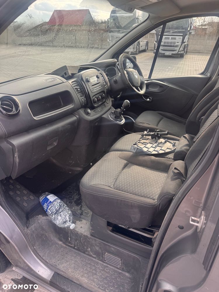 Opel Vivaro Trafic 1.6 BiTurbo Klima - 30