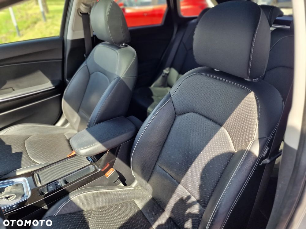 Kia Ceed 1.6 CRDi Eco-Dynamics+ (48V Mild-Hybrid) DCT7 Platinum Edition - 23
