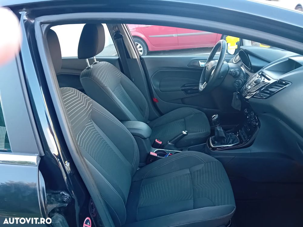 Ford Fiesta 1.0 EcoBoost Titanium - 6
