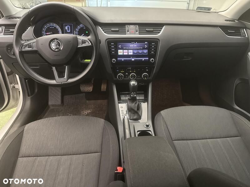 Skoda Octavia 2.0 TDI SCR Style DSG - 20