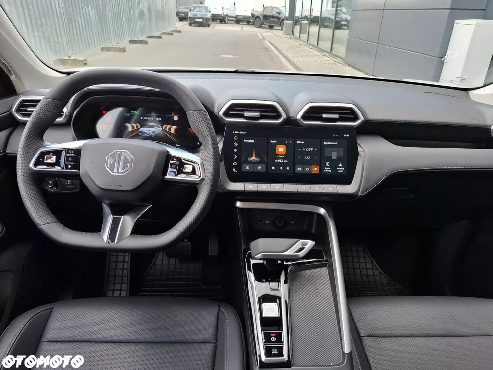MG ZS Hybrid+ - 7